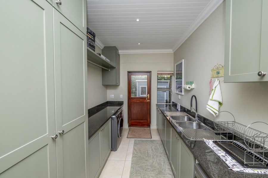 4 Bedroom Property for Sale in Welgevonden Estate Western Cape
